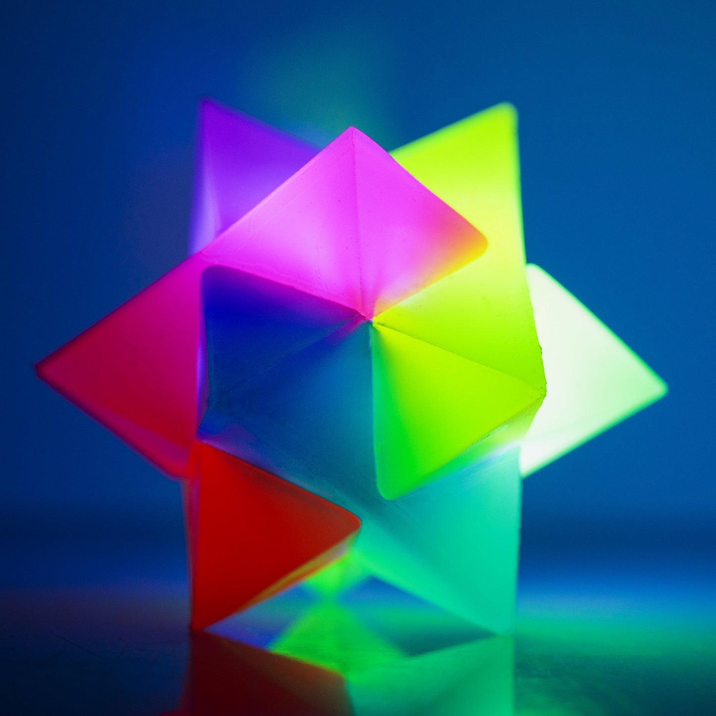 Tobar FLASHING PRISM BALL